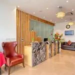 Hotel Deep Clarks Inn Lucknow