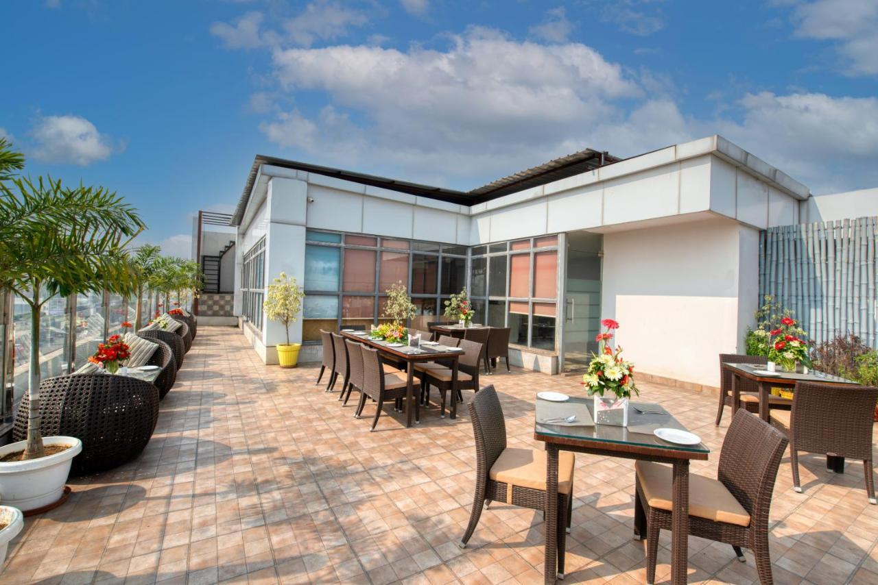 Hotel Deep Clarks 3*