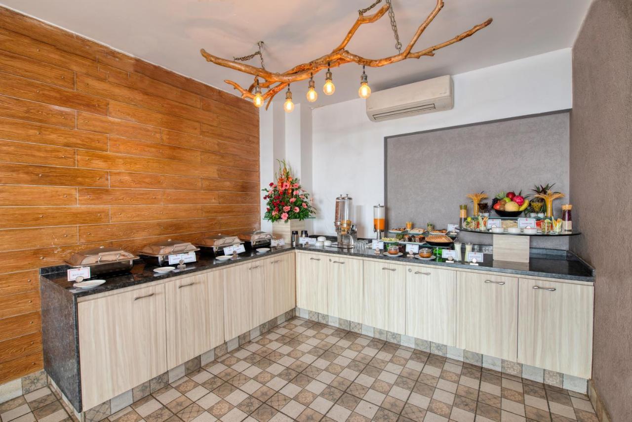 Hotel Deep Clarks 3*