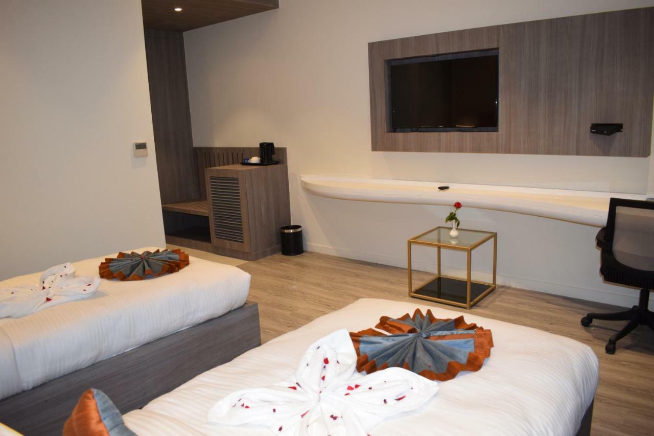 Hotel Deep Clarks